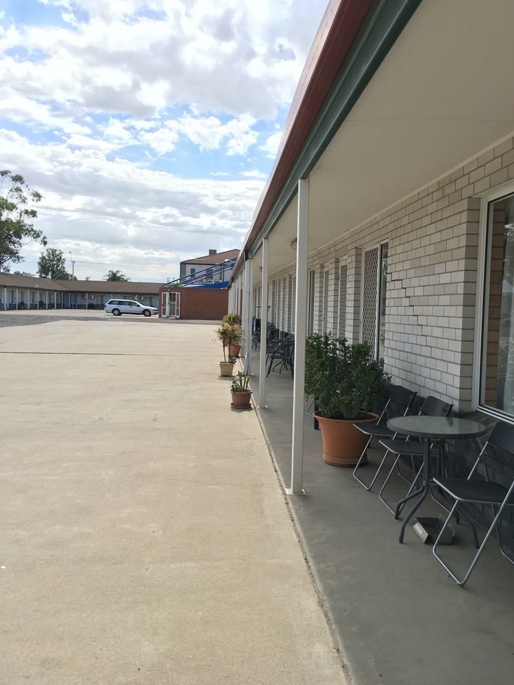 The Phoenix Artesian Spa Resort And Accommodation Moree Exterior foto